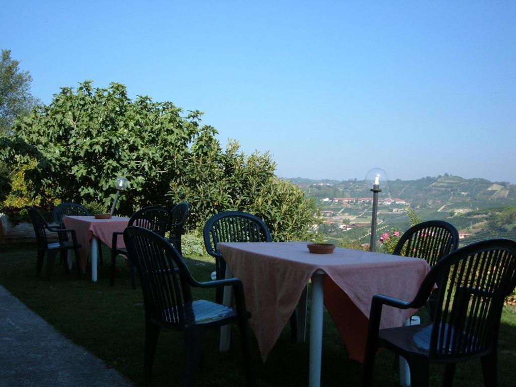 Agriturismo Cascina Vrona Villa Monteu Roero Екстериор снимка