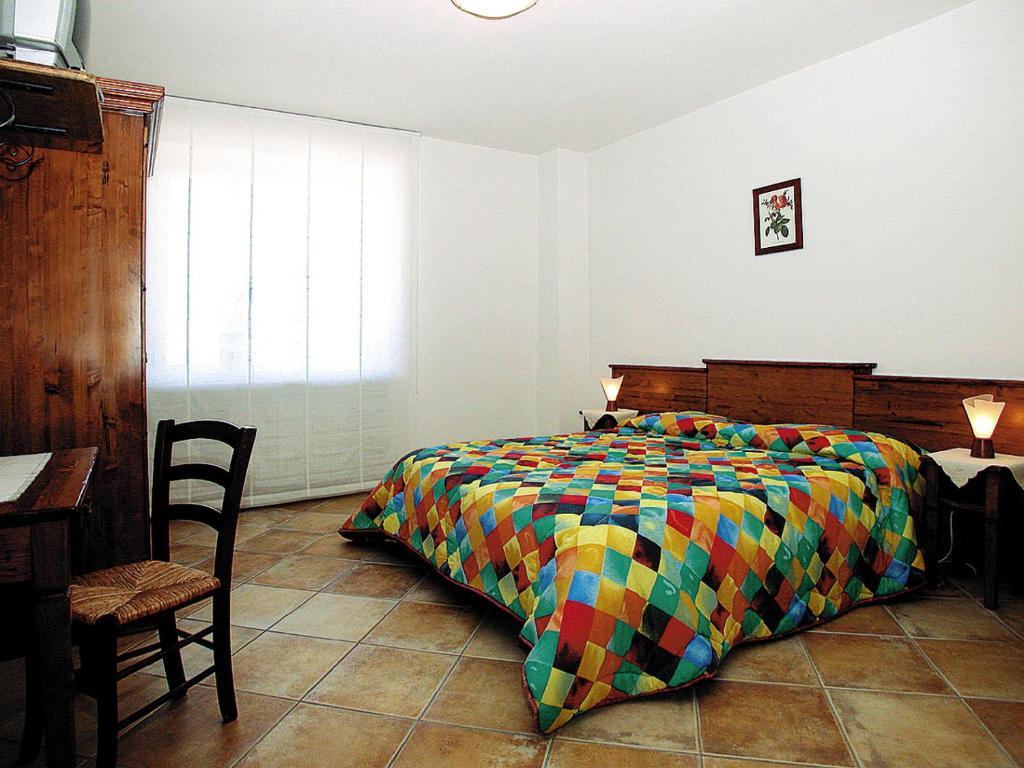 Agriturismo Cascina Vrona Villa Monteu Roero Екстериор снимка